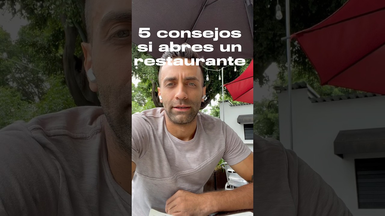 Encimeras de color marrón chocolate en restaurantes grandes rústicos: sofisticación cálida