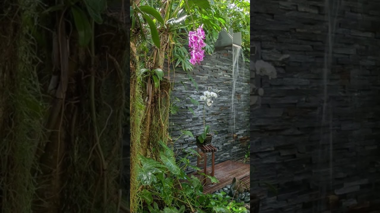 Encimeras de color verde Kelly en baños exteriores medianos: audacia fresca al aire libre